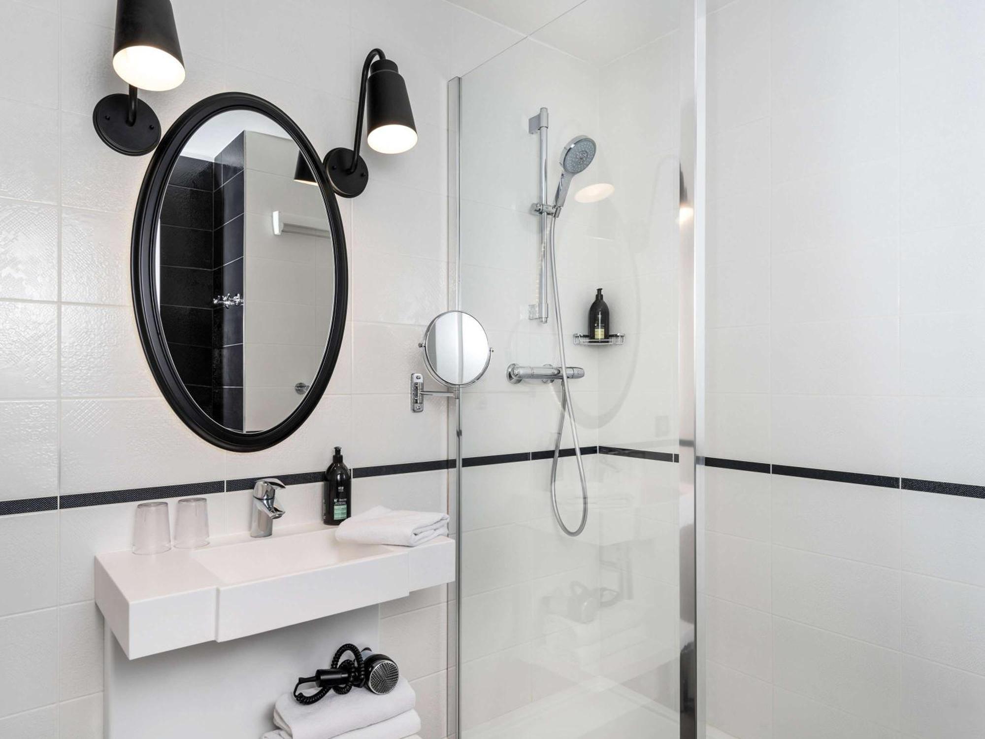 Aparthotel Adagio Paris Montmartre Bilik gambar